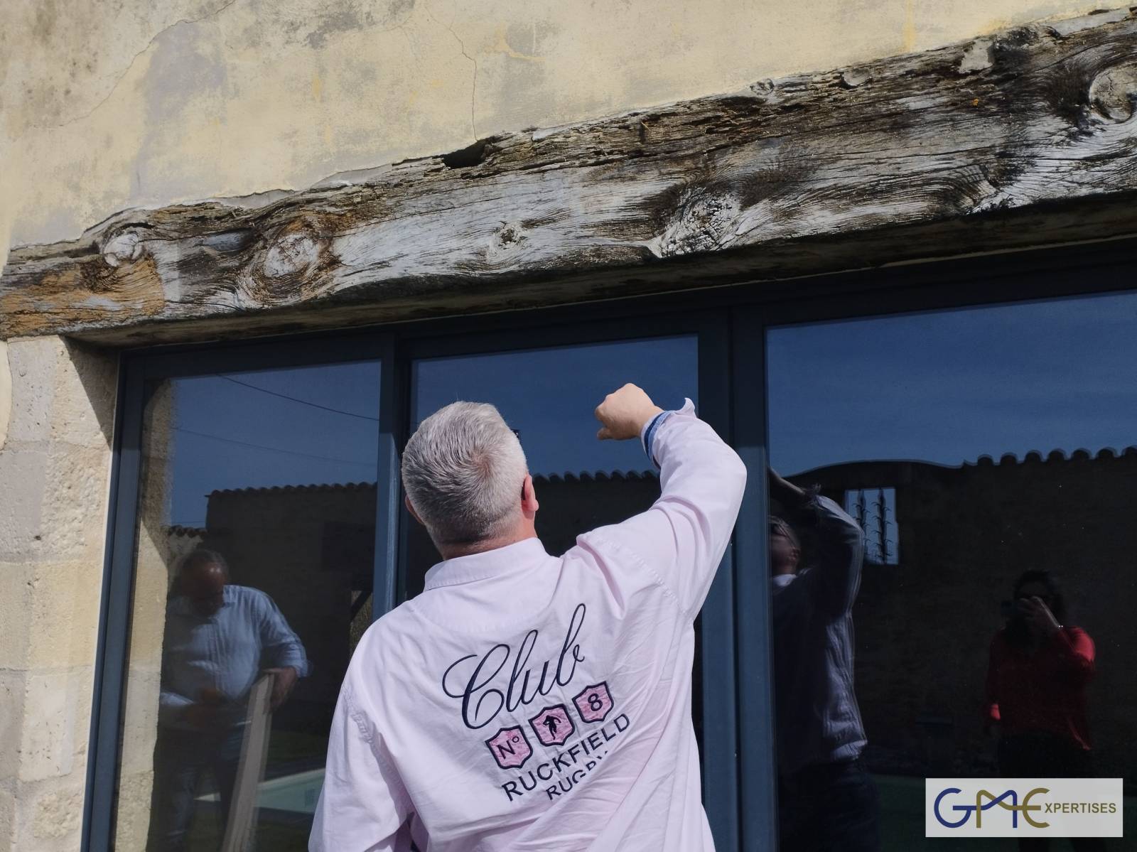 Expertise d'une poutre en bois à Langon