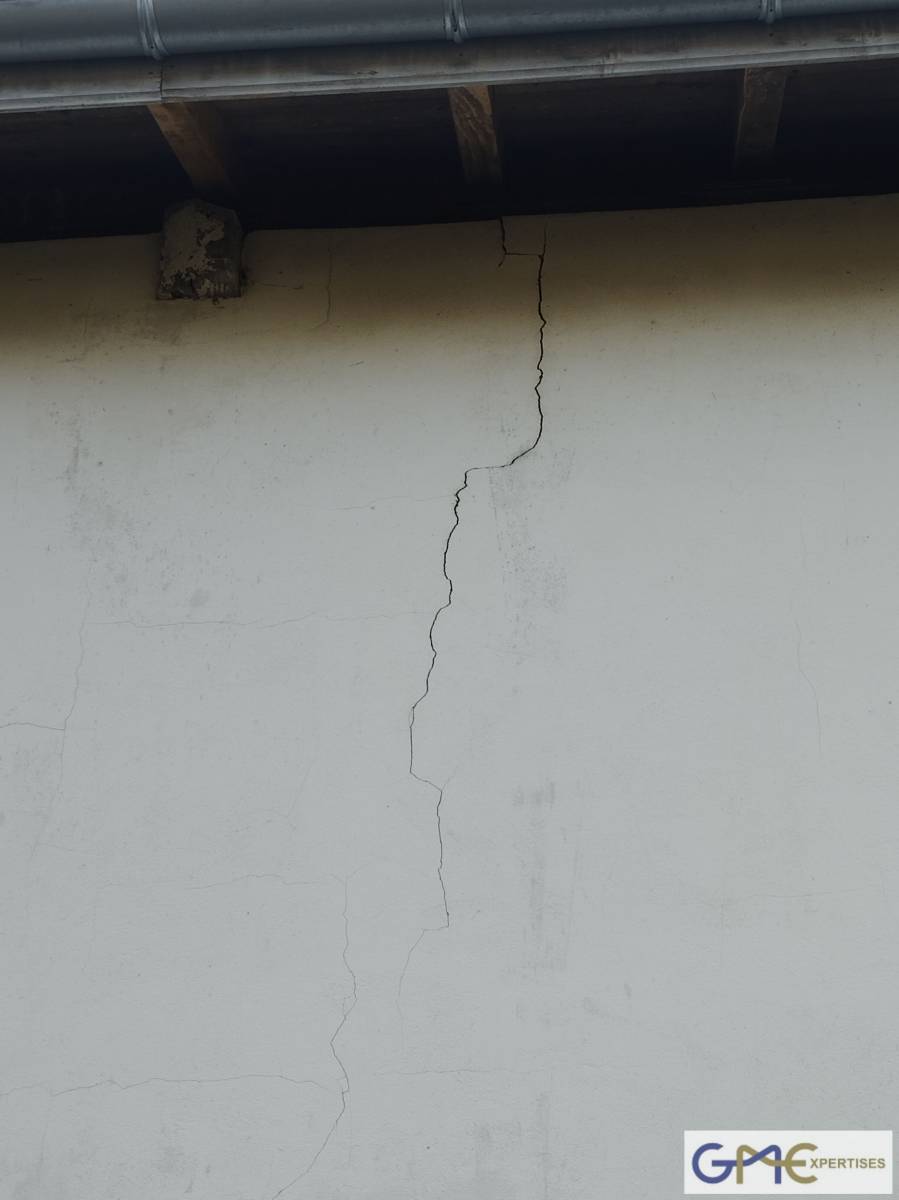 Trouver un expert bâtiment pour des fissures sur ma maison dans le Pays Basque